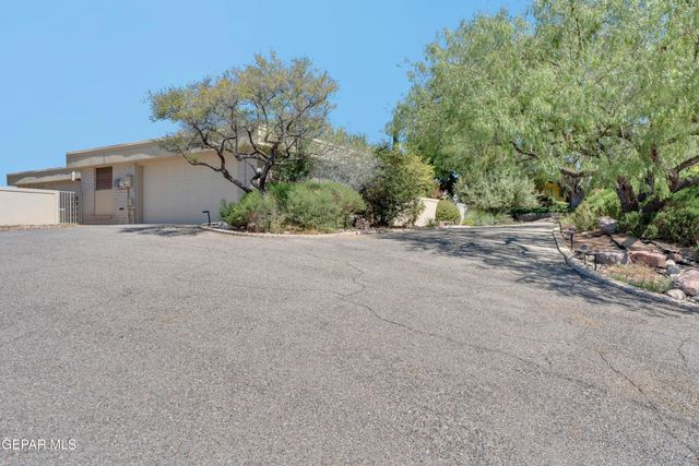 913 THUNDERBIRD Drive, El Paso, TX 79912