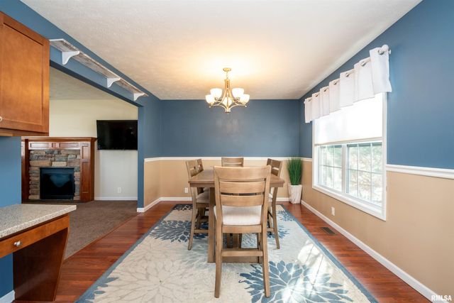 504 NEWCASTLE Drive, Mackinaw, IL 61755