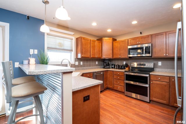 504 NEWCASTLE Drive, Mackinaw, IL 61755