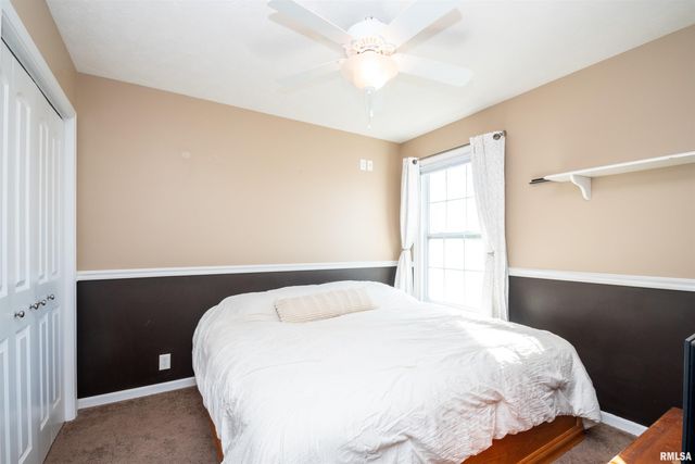 504 NEWCASTLE Drive, Mackinaw, IL 61755