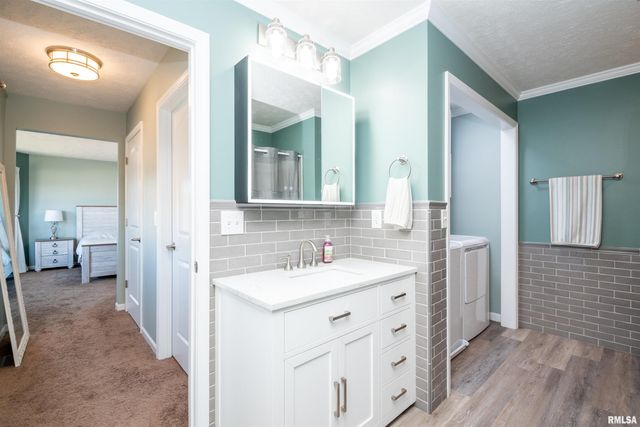 504 NEWCASTLE Drive, Mackinaw, IL 61755