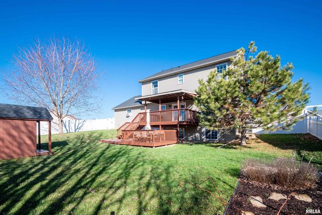 504 NEWCASTLE Drive, Mackinaw, IL 61755