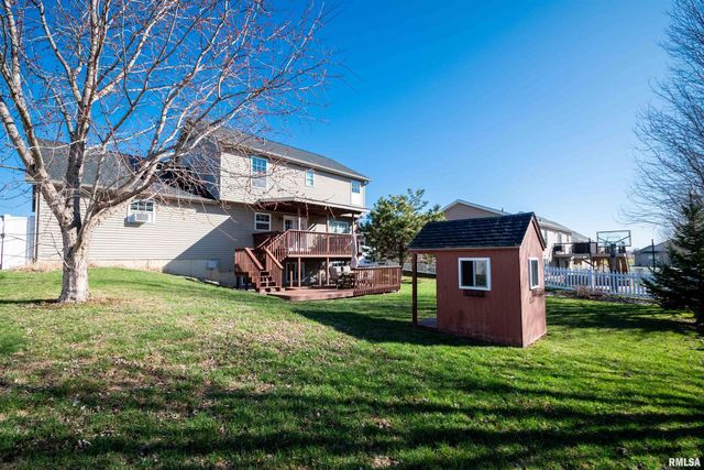 504 NEWCASTLE Drive, Mackinaw, IL 61755