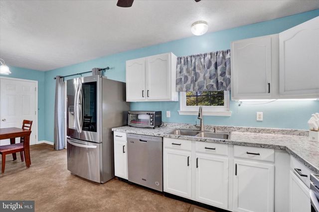 11938 MOUNT OLIVET RD, Felton, PA 17322