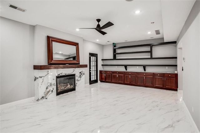 401 E 36th Street, Kansas City, MO 64109