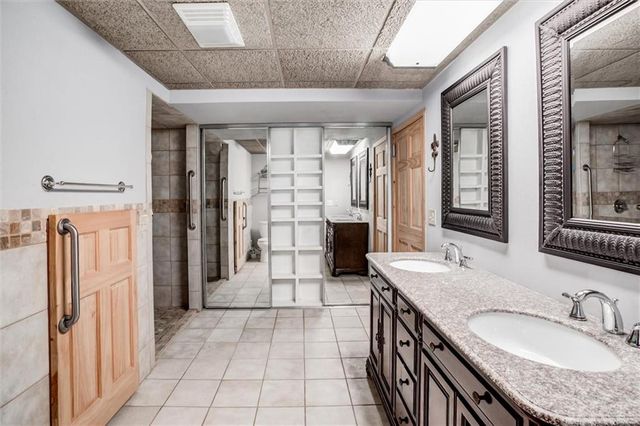 401 E 36th Street, Kansas City, MO 64109