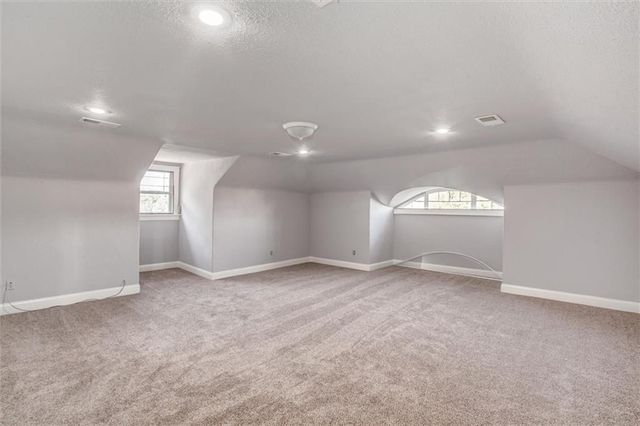 401 E 36th Street, Kansas City, MO 64109