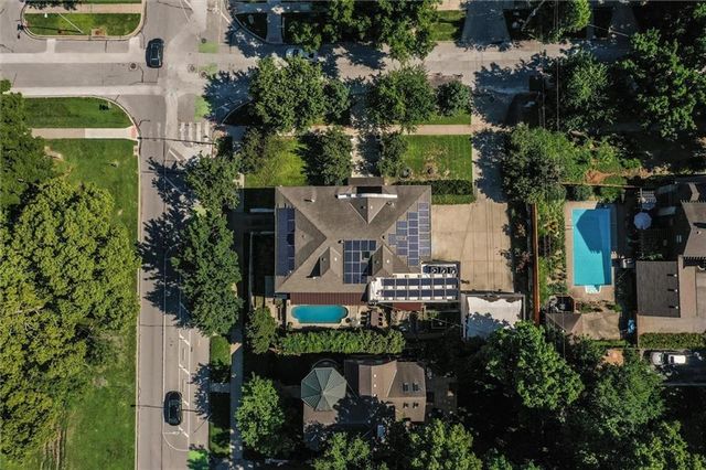 401 E 36th Street, Kansas City, MO 64109