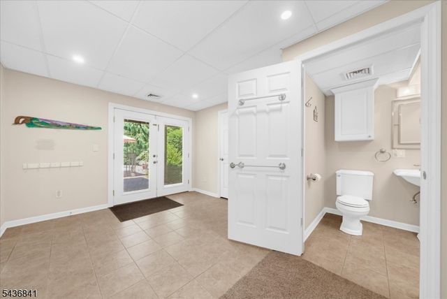 14 Hawk Dr, Raritan Twp., NJ 08551