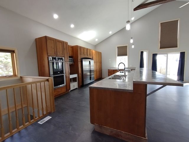 8806 Trask Bridge Road, Rockford, IL 61101