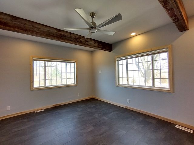 8806 Trask Bridge Road, Rockford, IL 61101