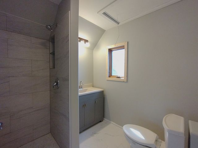 8806 Trask Bridge Road, Rockford, IL 61101