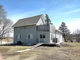 8806 Trask Bridge Road, Rockford, IL 61101