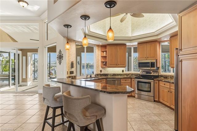 2602 Cape Coral PKWY W, Cape Coral, FL 33914