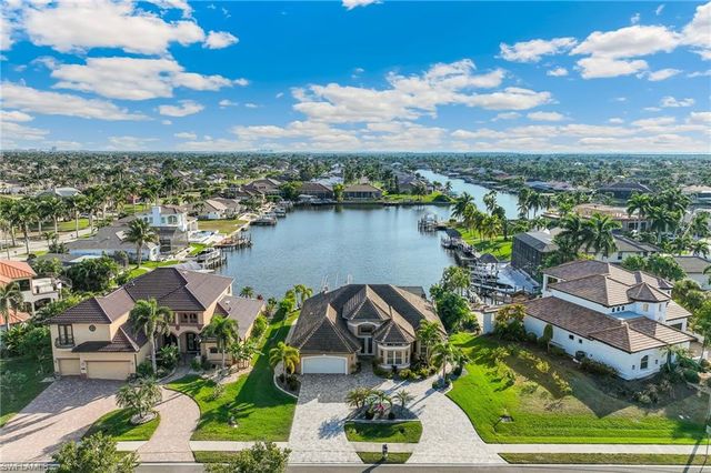 2602 Cape Coral PKWY W, Cape Coral, FL 33914