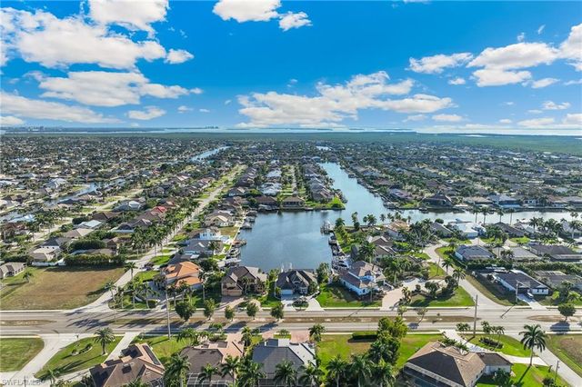 2602 Cape Coral PKWY W, Cape Coral, FL 33914