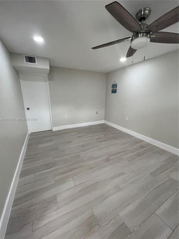 15012 Royal Palm Avenue 15012, Miami Lakes, FL 33014