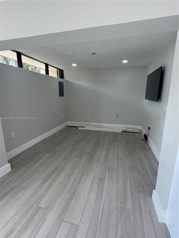 15012 Royal Palm Avenue 15012, Miami Lakes, FL 33014
