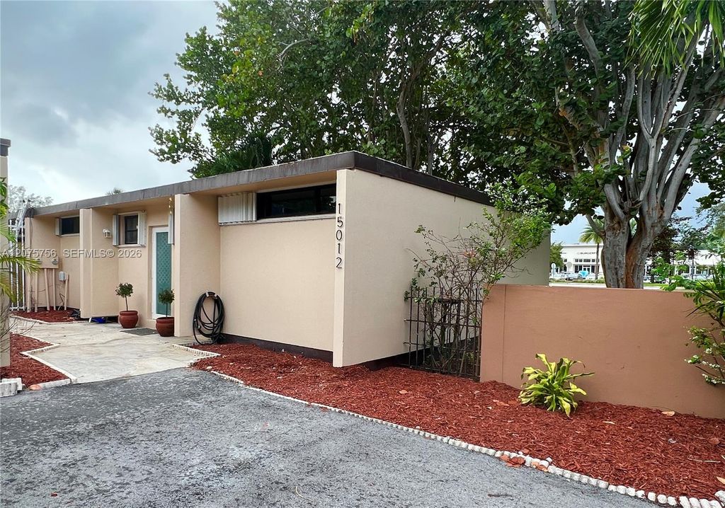 15012 Royal Palm Avenue 15012, Miami Lakes, FL 33014