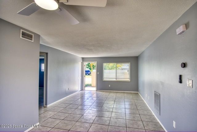 137 Washington Avenue A, Indialantic, FL 32903