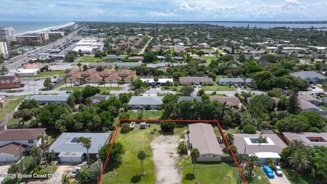 137 Washington Avenue A, Indialantic, FL 32903