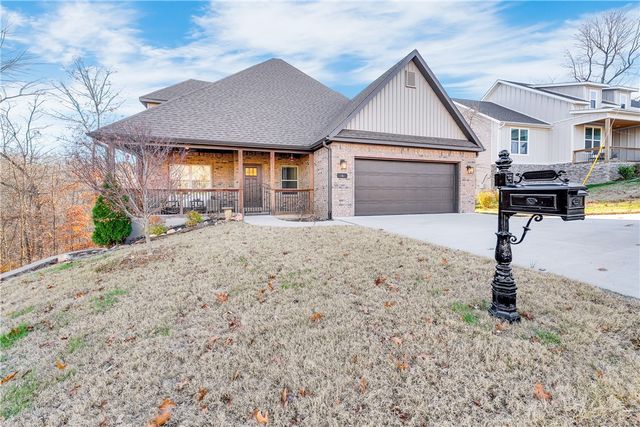 6 Burwell Drive, Bella Vista, AR 72714