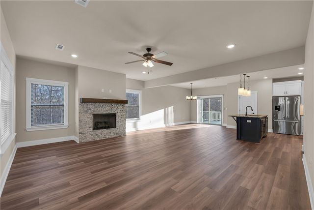 6 Burwell Drive, Bella Vista, AR 72714