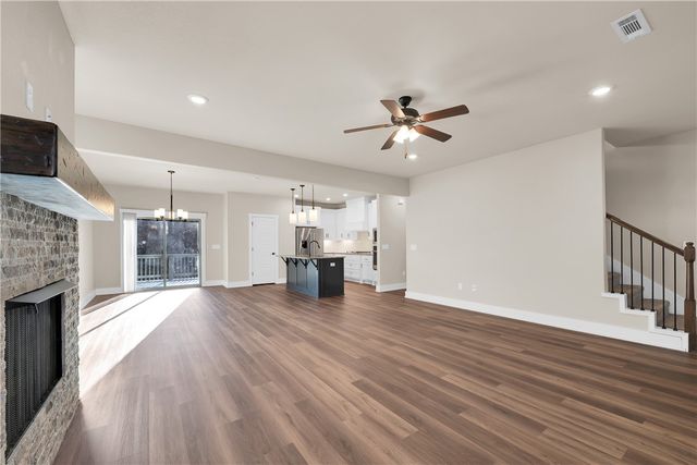 6 Burwell Drive, Bella Vista, AR 72714