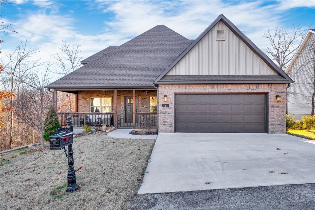 6 Burwell Drive, Bella Vista, AR 72714