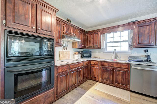 613 Hall Station Road, Kingston, GA 30145