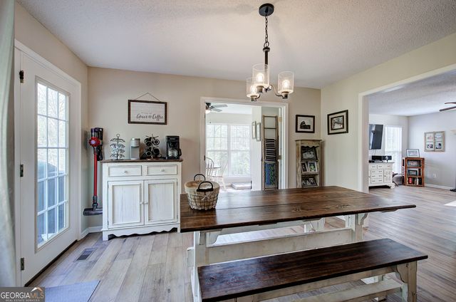 613 Hall Station Road, Kingston, GA 30145