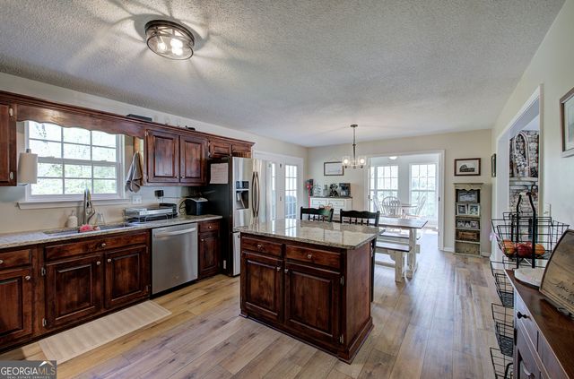 613 Hall Station Road, Kingston, GA 30145