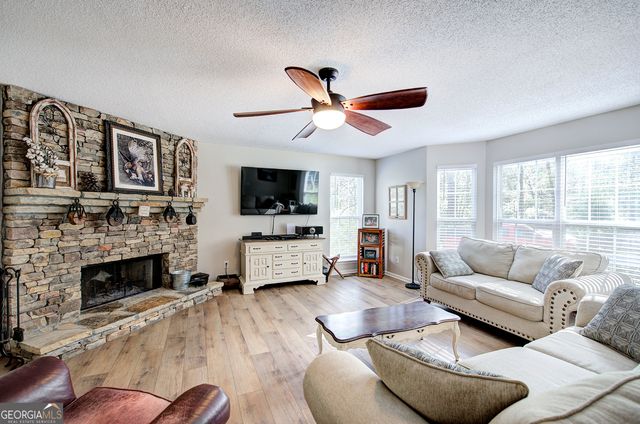 613 Hall Station Road, Kingston, GA 30145