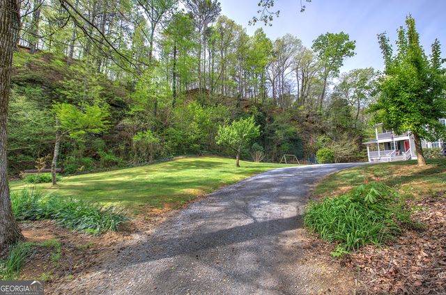 613 Hall Station Road, Kingston, GA 30145