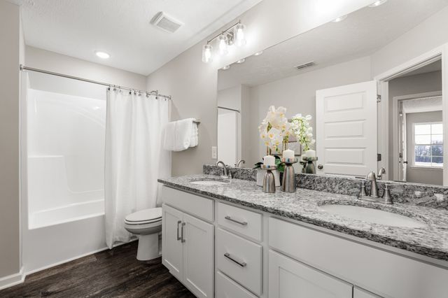 27 Hardwood Rd, Tullahoma, TN 37388