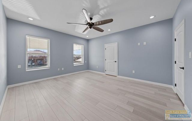 1013 Tarpon Ave, Port Isabel, TX 78578