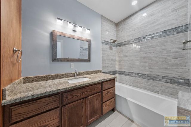 1013 Tarpon Ave, Port Isabel, TX 78578