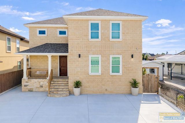 1013 Tarpon Ave, Port Isabel, TX 78578