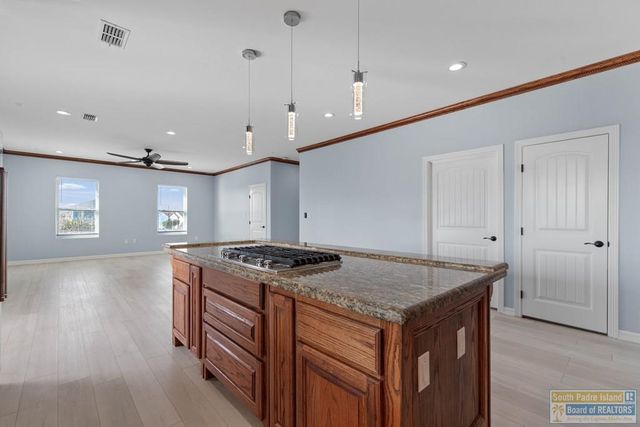 1013 Tarpon Ave, Port Isabel, TX 78578