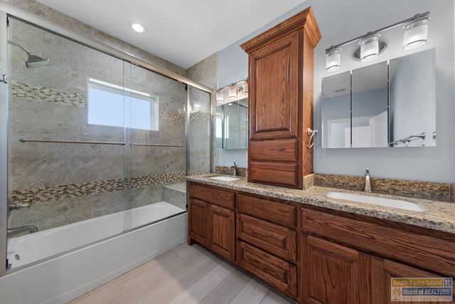 1013 Tarpon Ave, Port Isabel, TX 78578