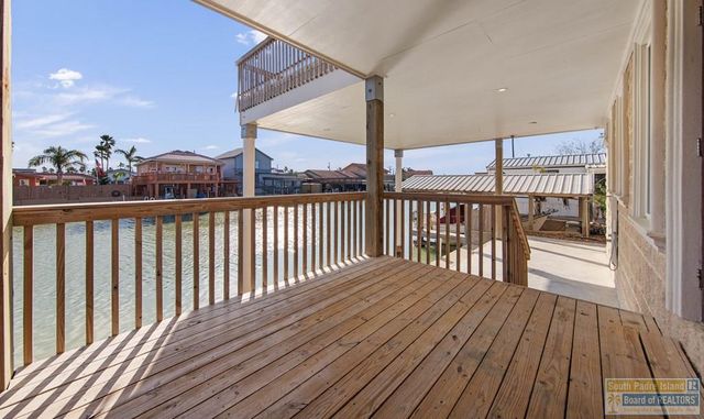 1013 Tarpon Ave, Port Isabel, TX 78578