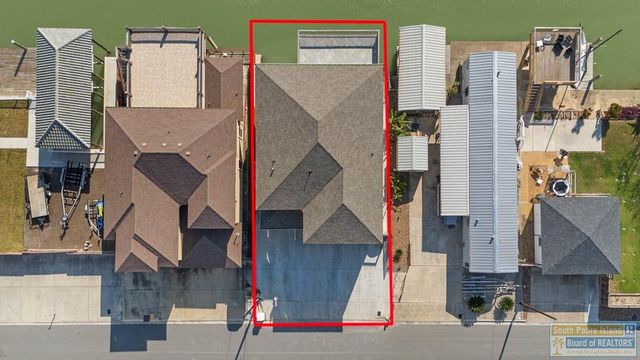1013 Tarpon Ave, Port Isabel, TX 78578