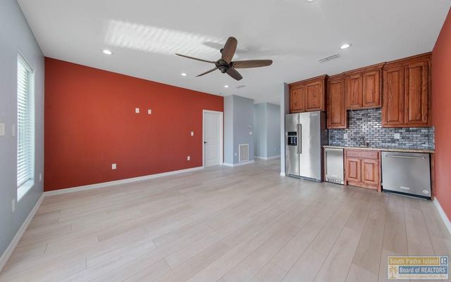 1013 Tarpon Ave, Port Isabel, TX 78578