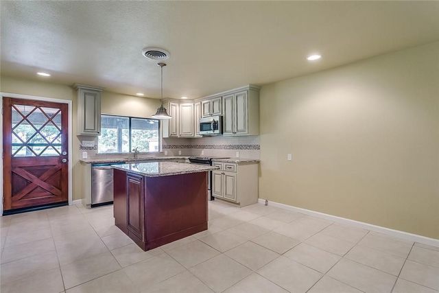 1200 County Road 701a, Cleburne, TX 76031