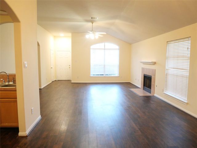 2311 Flint Brook Court, Fresno, TX 77545