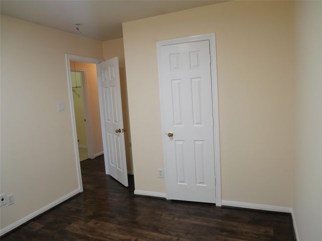 2311 Flint Brook Court, Fresno, TX 77545