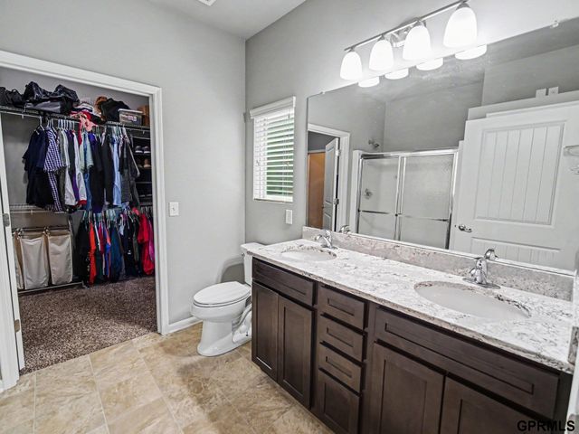 7006 N 143 Circle, Omaha, NE 68142