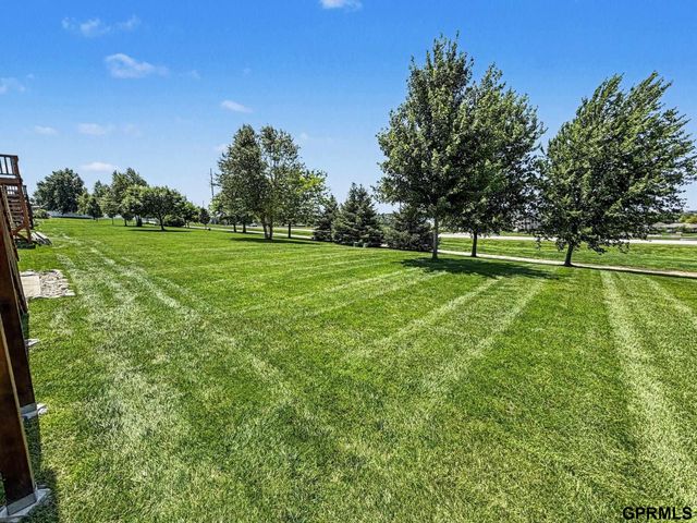 7006 N 143 Circle, Omaha, NE 68142