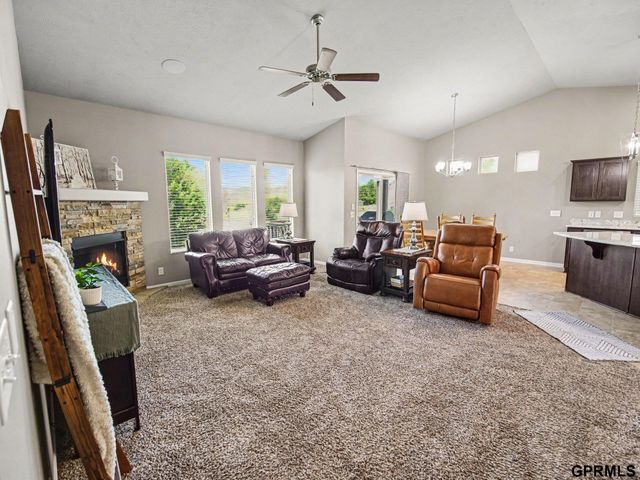 7006 N 143 Circle, Omaha, NE 68142