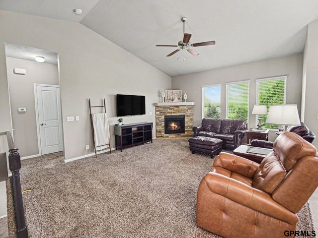 7006 N 143 Circle, Omaha, NE 68142